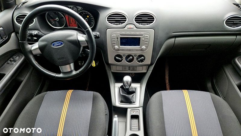 Ford Focus 1.6 16V Black Magic - 14