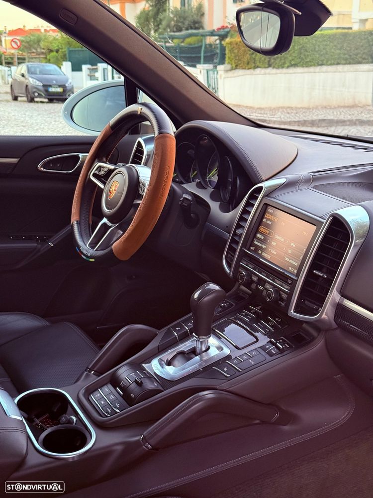 Porsche Cayenne — fotografia 39