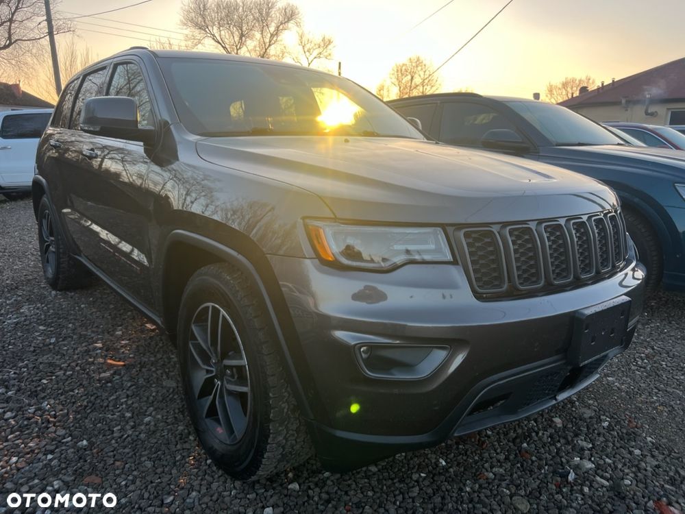 Jeep Grand Cherokee - 20