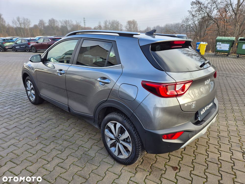Kia Stonic 1.2 L - 6