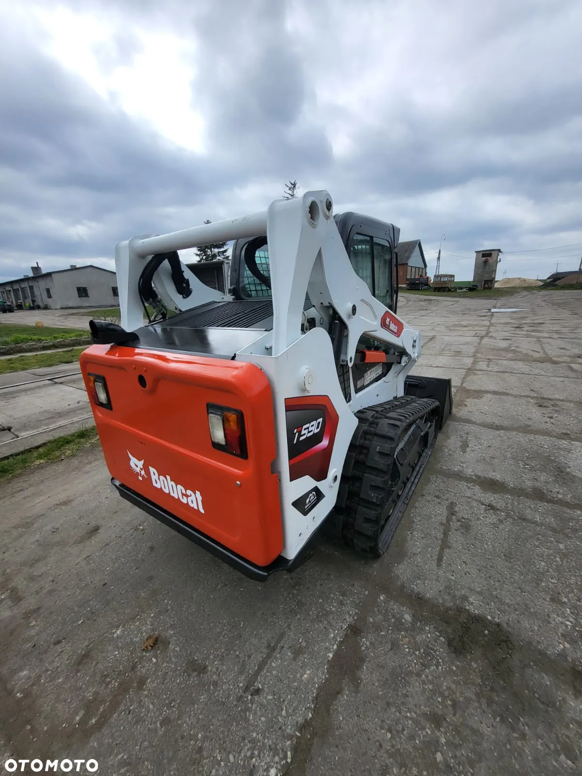 Bobcat T590 - 3