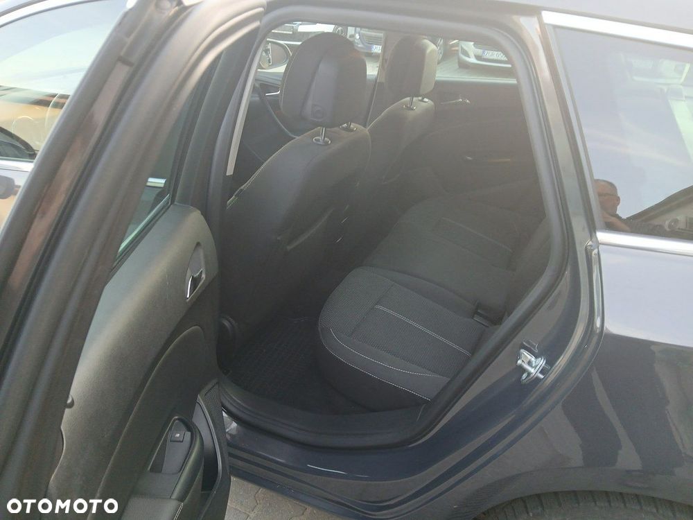 Opel Astra 1.6 CDTI Cosmo - 13