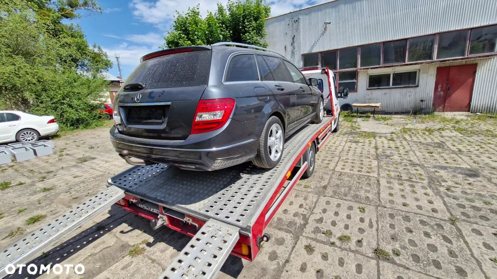 Mercedes-Benz Klasa C 220 CDI Edition - 6