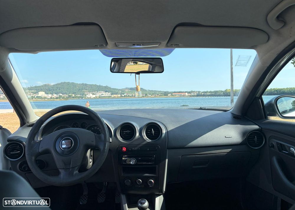 SEAT Ibiza 1.2 12V Reference - 8