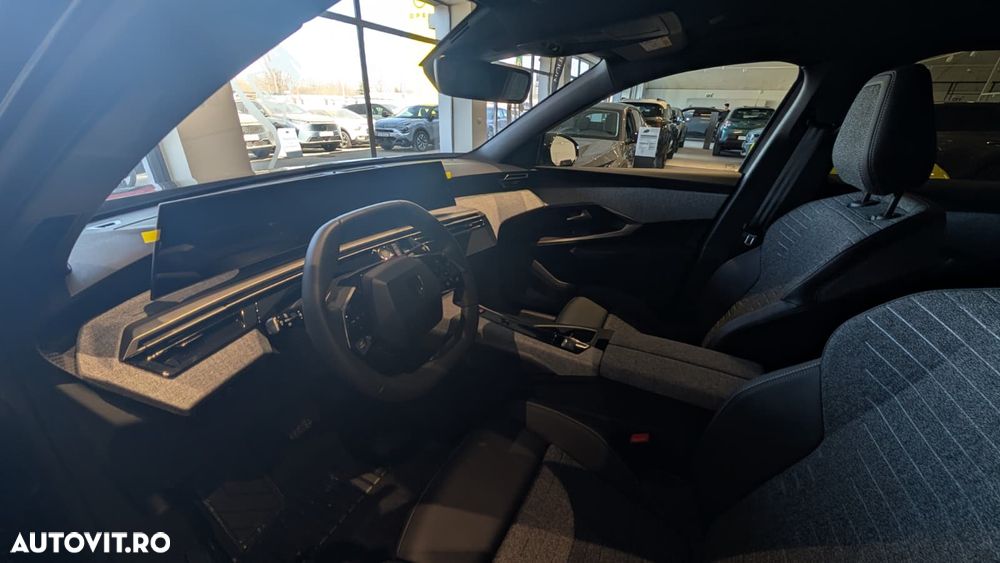 Peugeot 3008 1.2 Hybrid 145 e-DCS6 Allure - 7