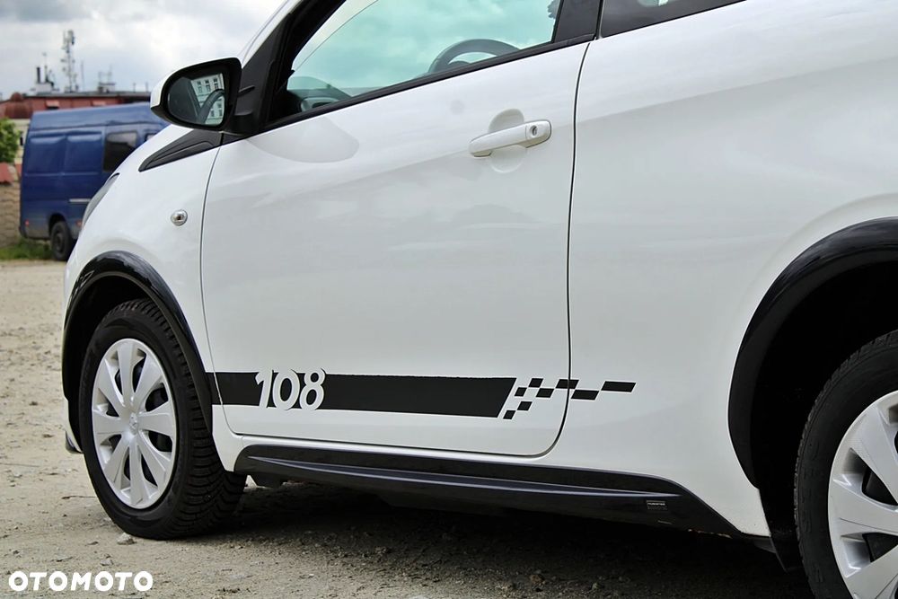Peugeot 108 - 13