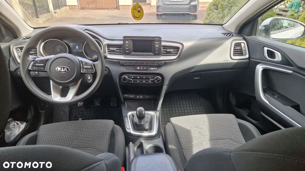 Kia Ceed 1.6 CRDi SCR GT-Line - 9