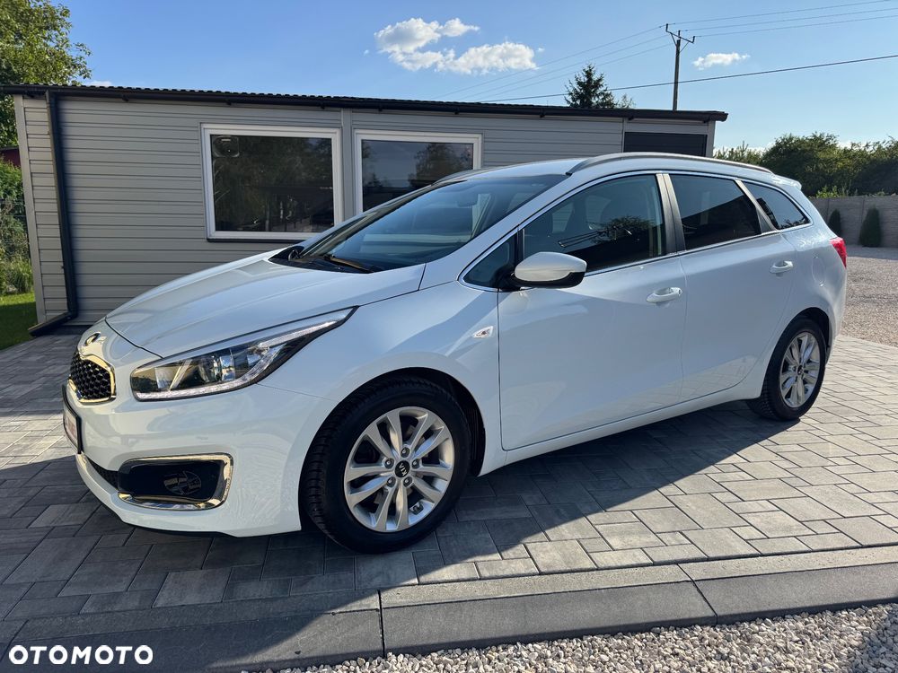 Kia Ceed 1.4 CVVT ISG Dream Team Edition - 12
