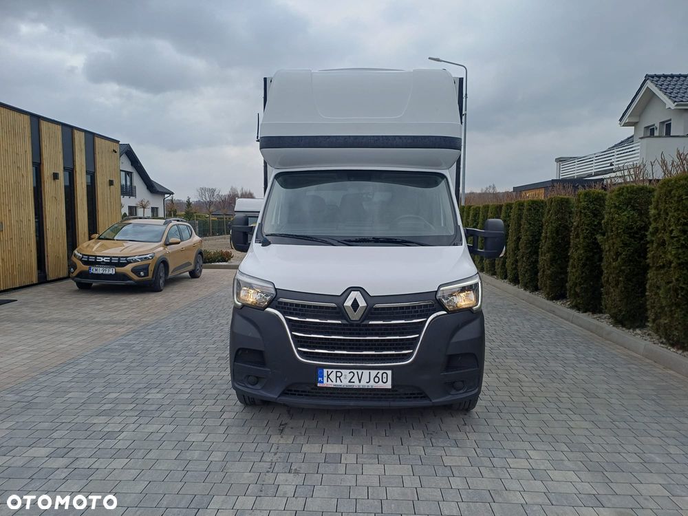 Renault Master 10 palet 2021r. - 11