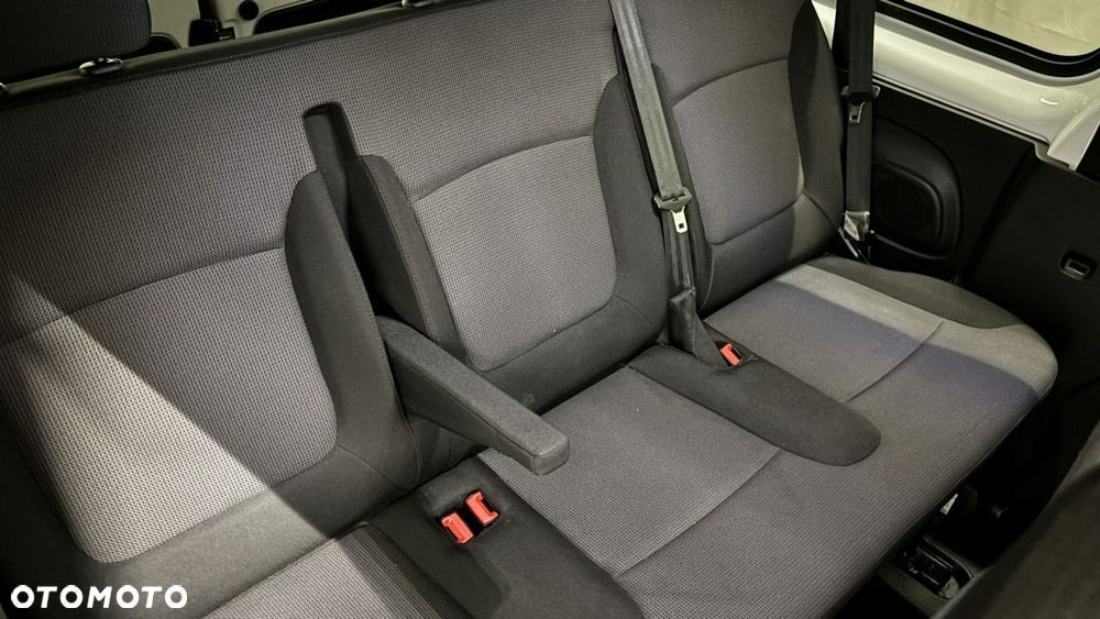 Renault Trafic - 15