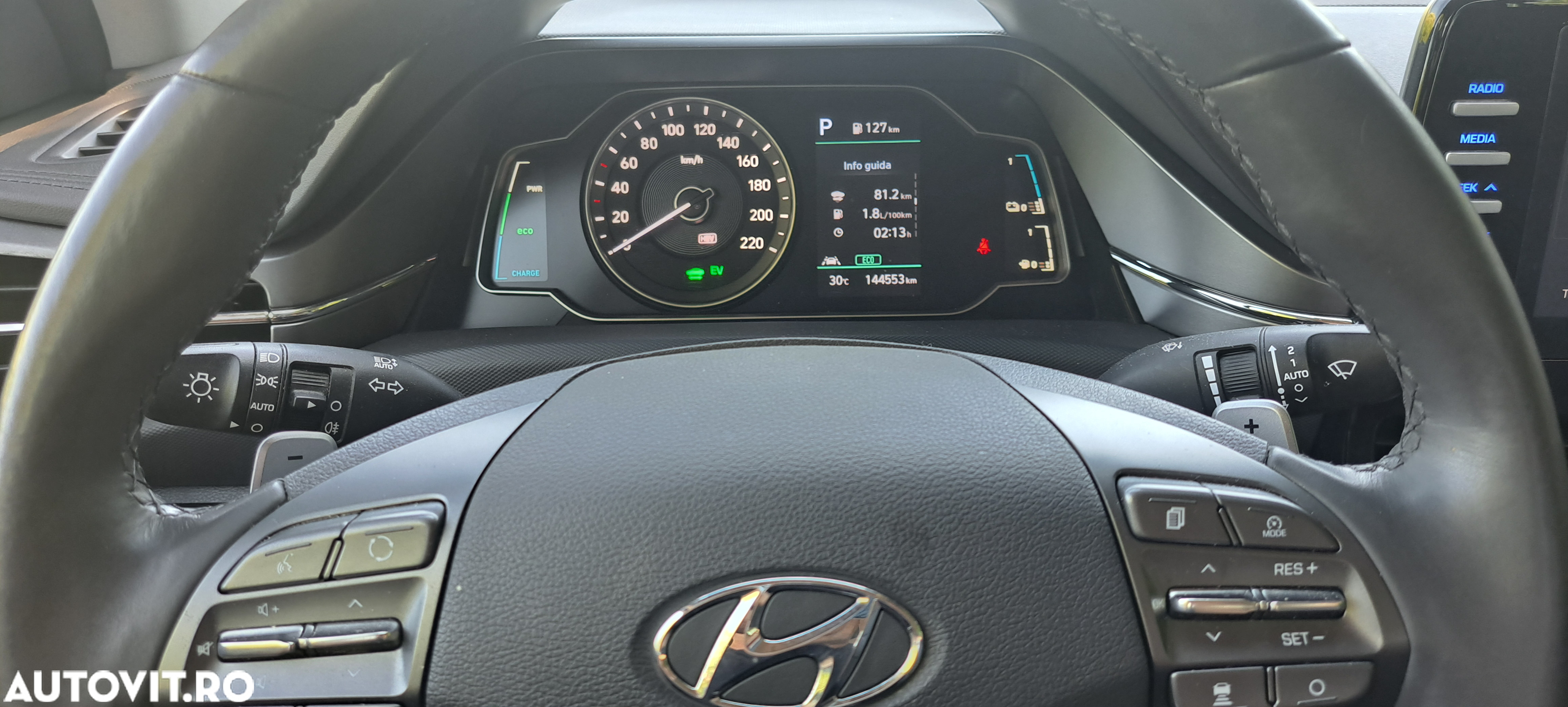 Hyundai IONIQ Plug-In Hybrid 1.6 141CP Exclusive - 10