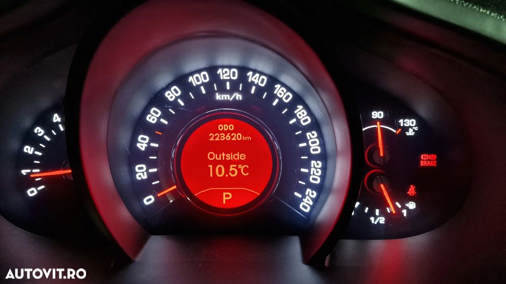 Kia Sportage 2.0 CRDI 184 4WD Automatik Fifa World Cup Edition - 24