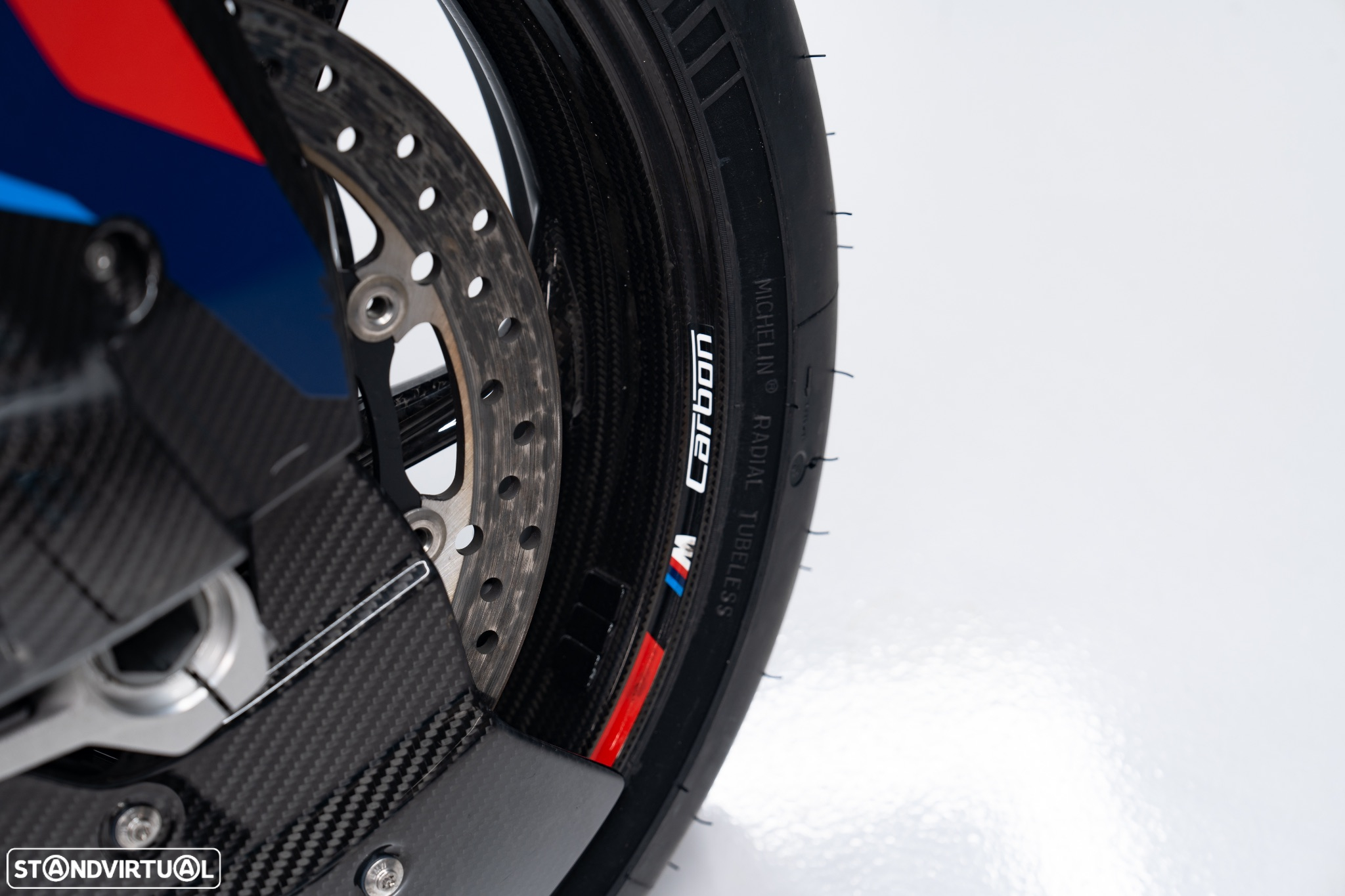 BMW M 1000 RR - 12