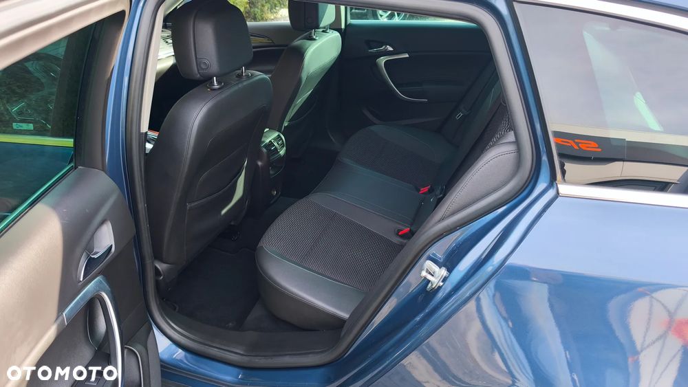 Opel Insignia - 12