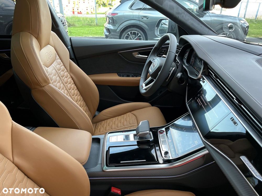 Audi RS Q8 - 18