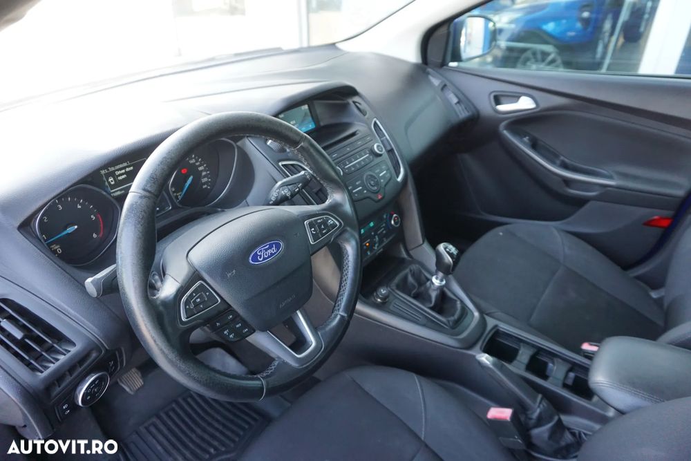 Ford Focus - 7