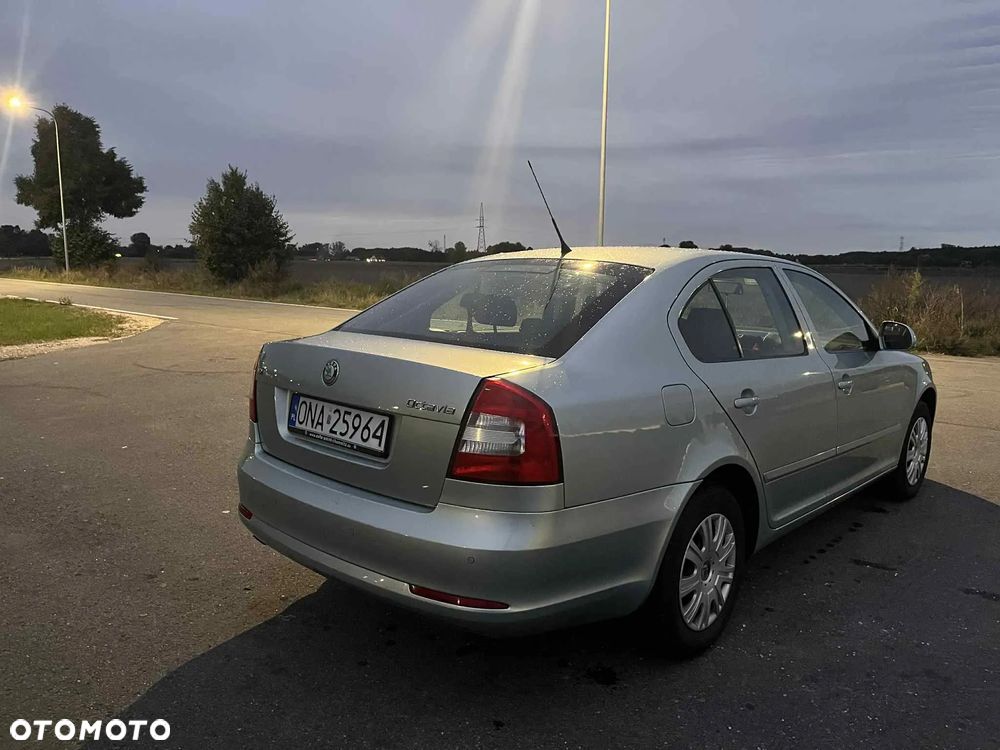 Skoda Octavia 1.6 Classic - 3