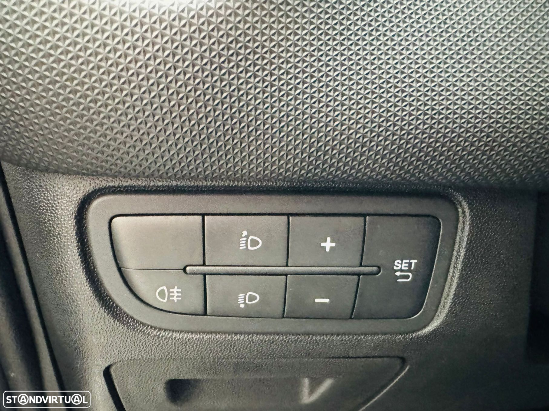 Fiat Punto 1.2 Lounge S&S - 13