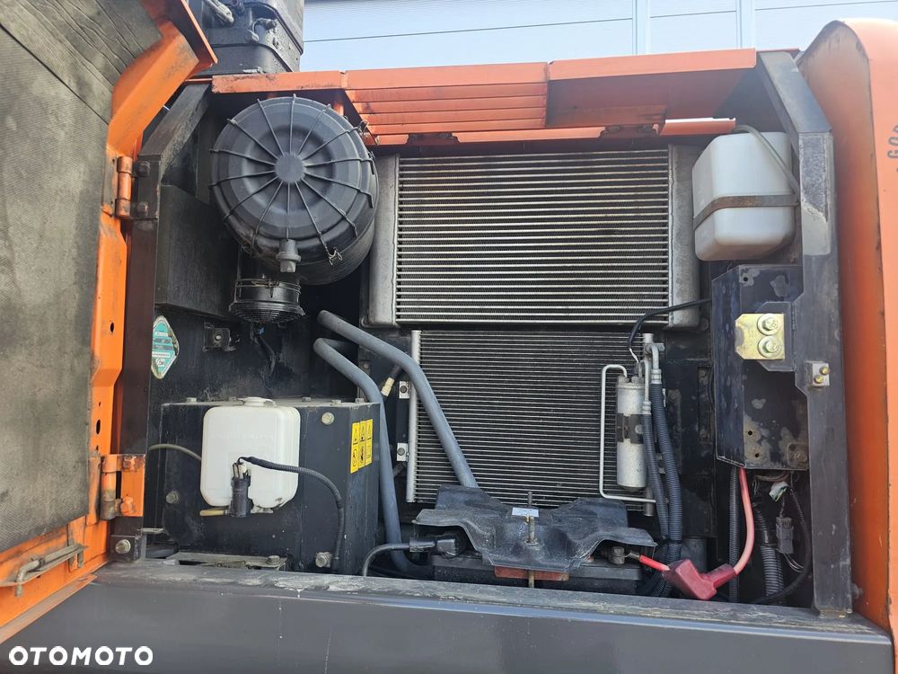 Hitachi ZX140W-3 - 22