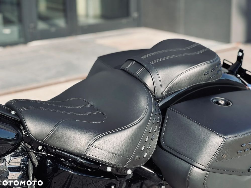 Harley-Davidson Softail Heritage Classic - 23