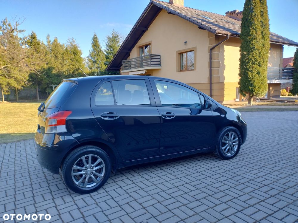 Toyota Yaris 1.33 Active - 9