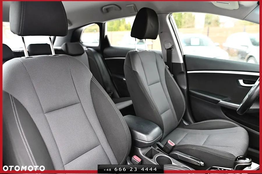 Hyundai i30 blue Kombi 1.6 CRDi DCT Passion - 22