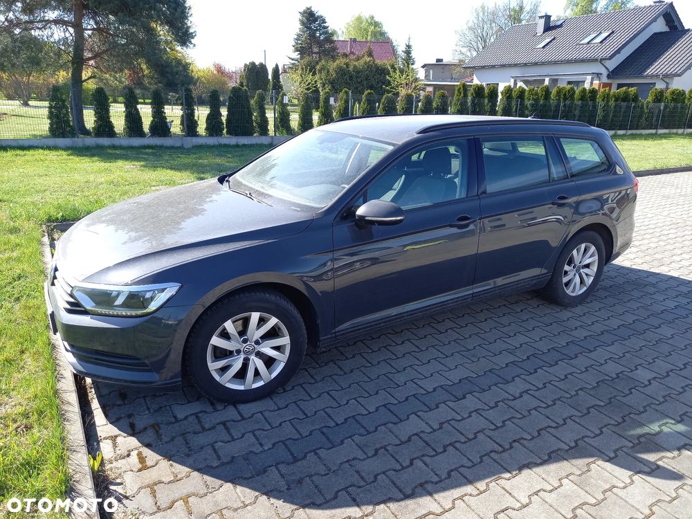 Volkswagen Passat - 8