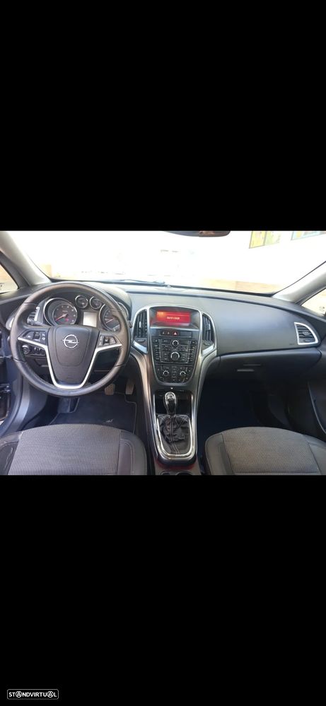Opel Astra Sports Tourer ver-1-7-cdti-cosmo - 9