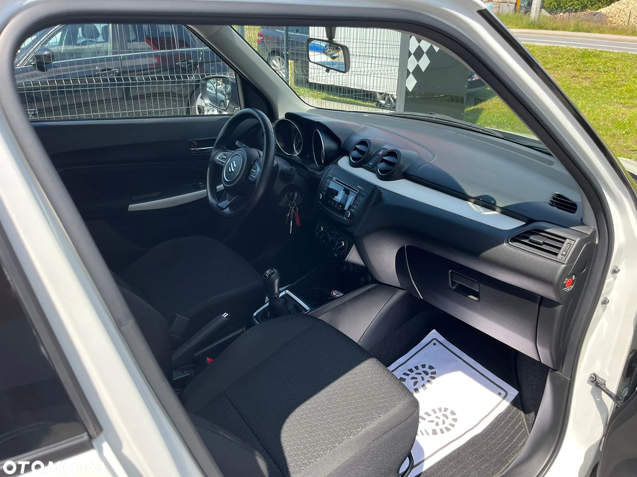 Suzuki Swift 1.2 Dualjet SHVS Premium - 24
