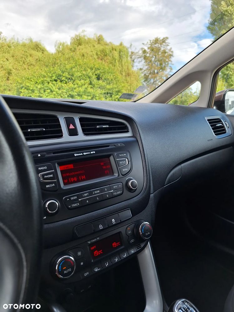 Kia Ceed - 9