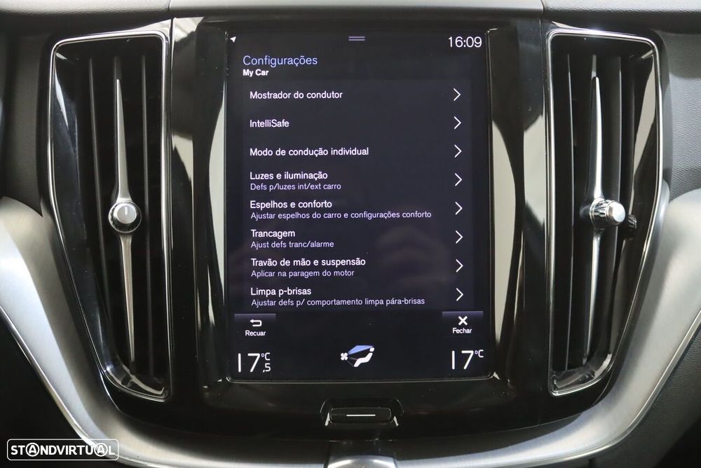 Volvo XC 60 2.0 T8 PHEV Momentum AWD - 30