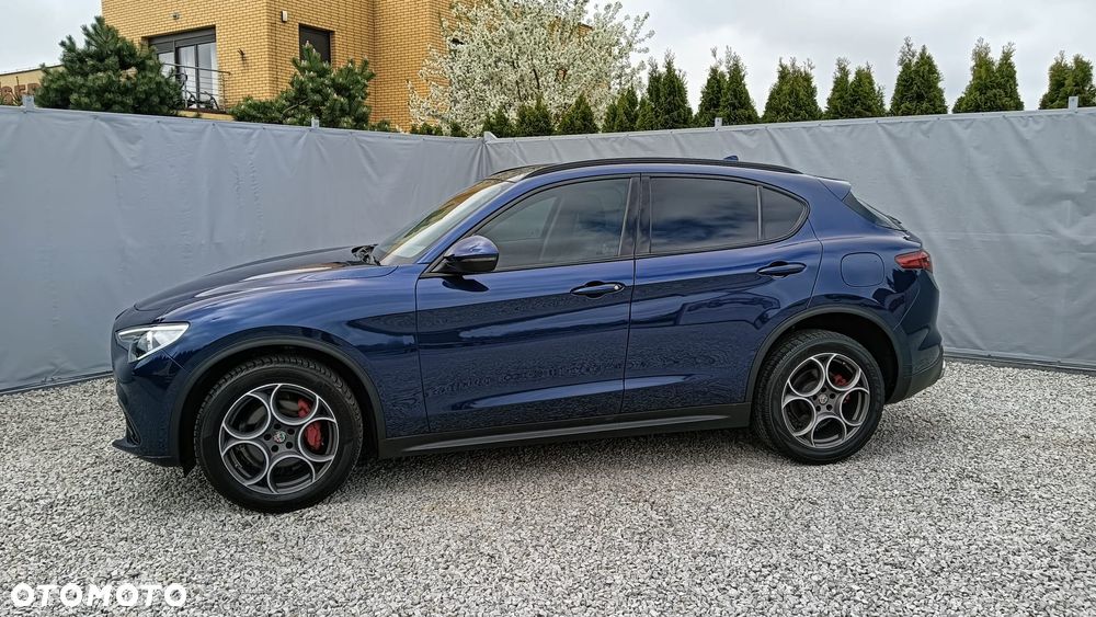 Alfa Romeo Stelvio 2.0 Turbo 16V AT8-Q4 Executive - 3