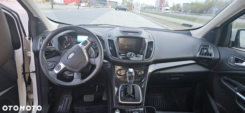 Ford Escape 2.0 EcoBoost AWD Titanium - 8