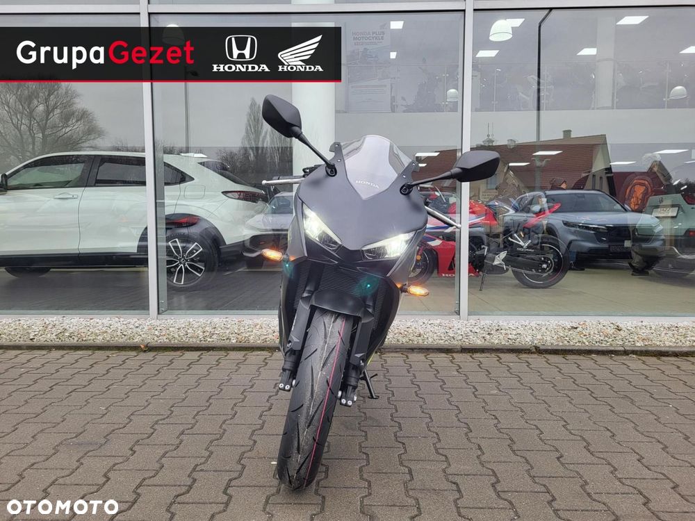 Honda CBR - 4