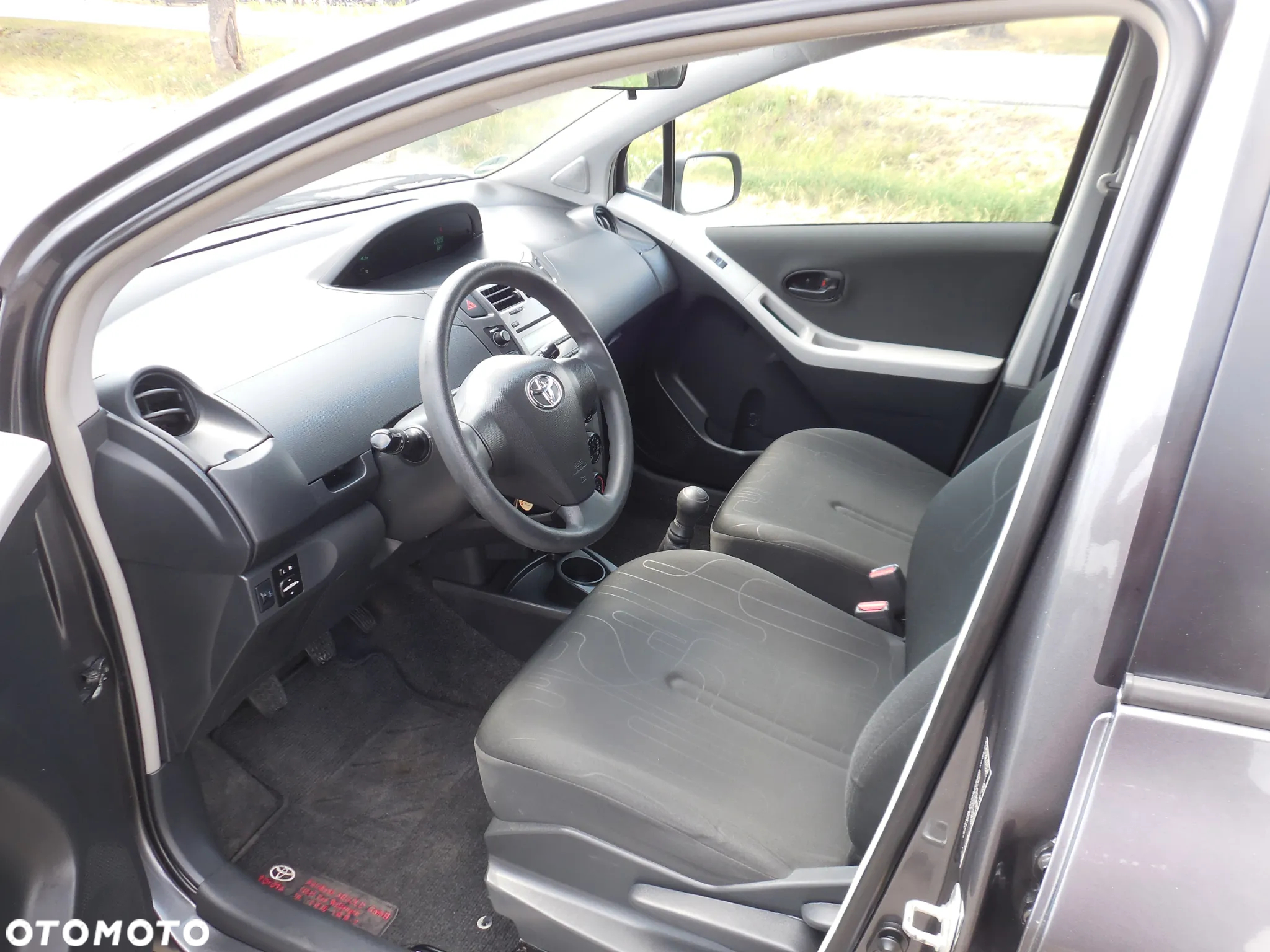 Toyota Yaris 1.0 Active - 18