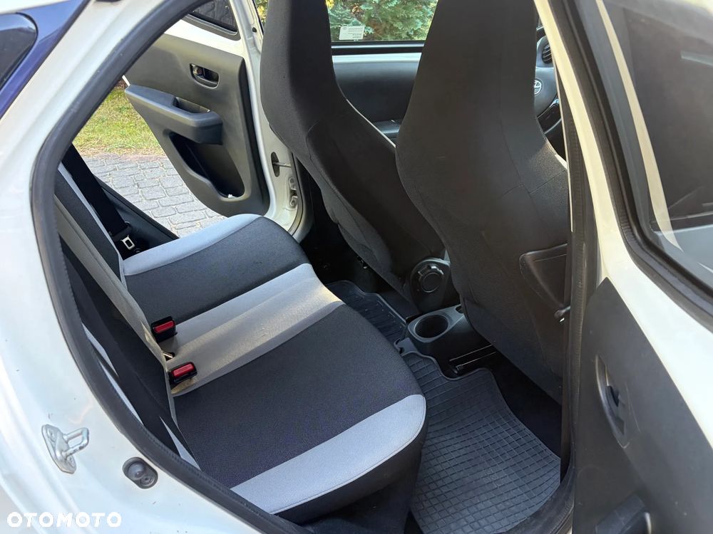 Toyota Aygo - 10