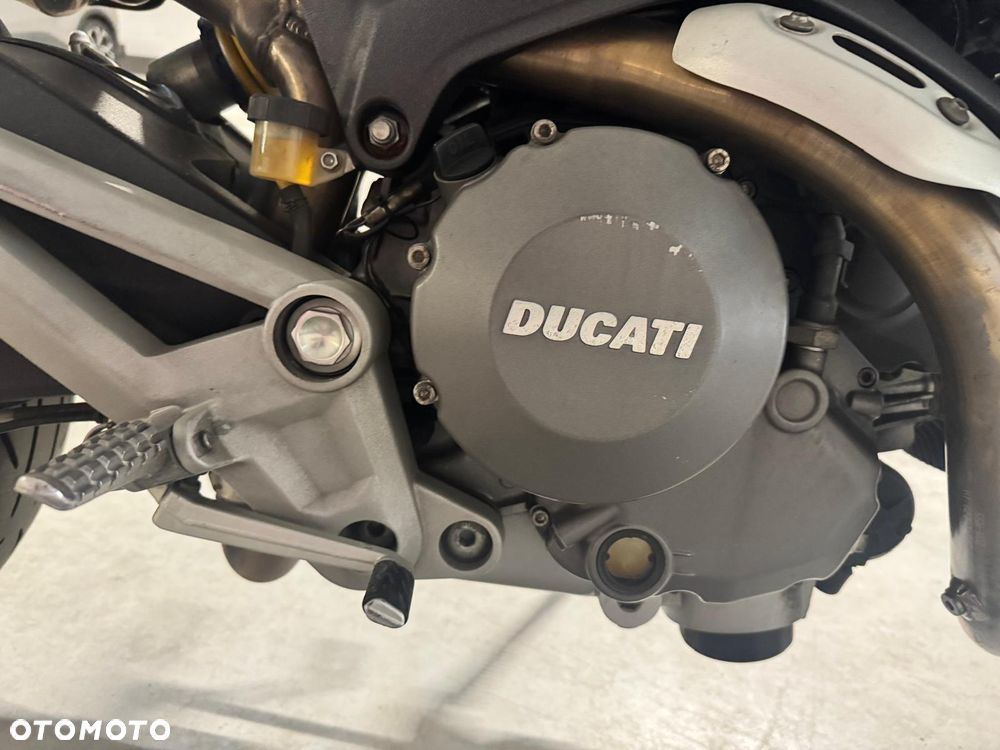 Ducati Monster - 6