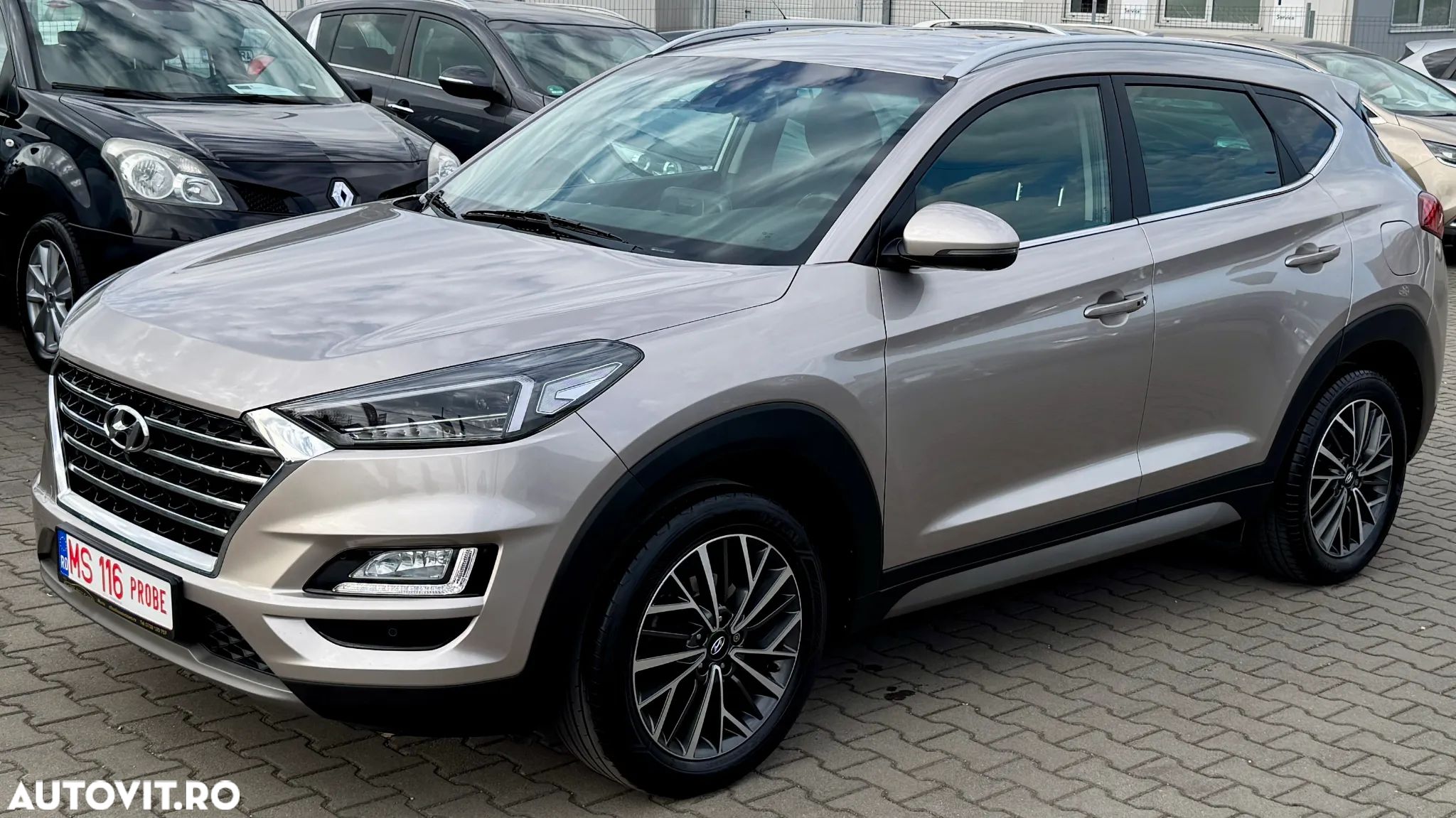 Hyundai Tucson - 1