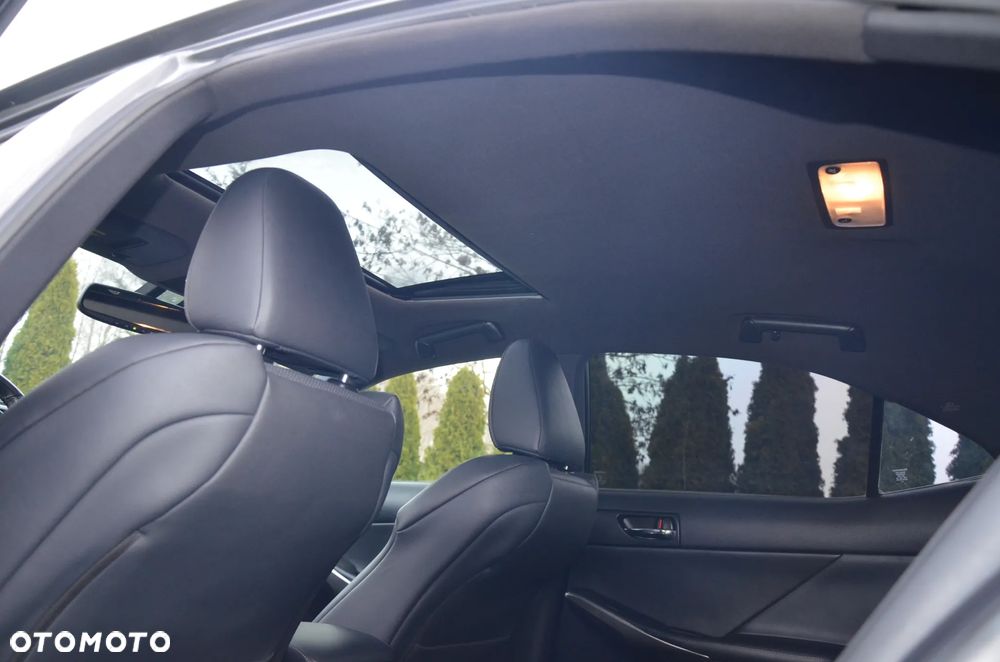 Lexus IS 250 F Sport - 30