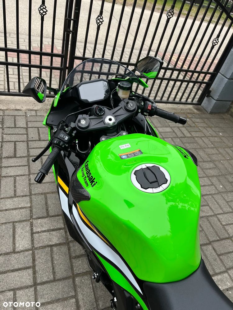 Kawasaki ZXR - 9