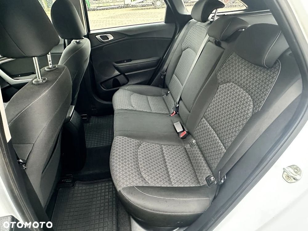 Kia Ceed 1.0 T-GDI M - 29