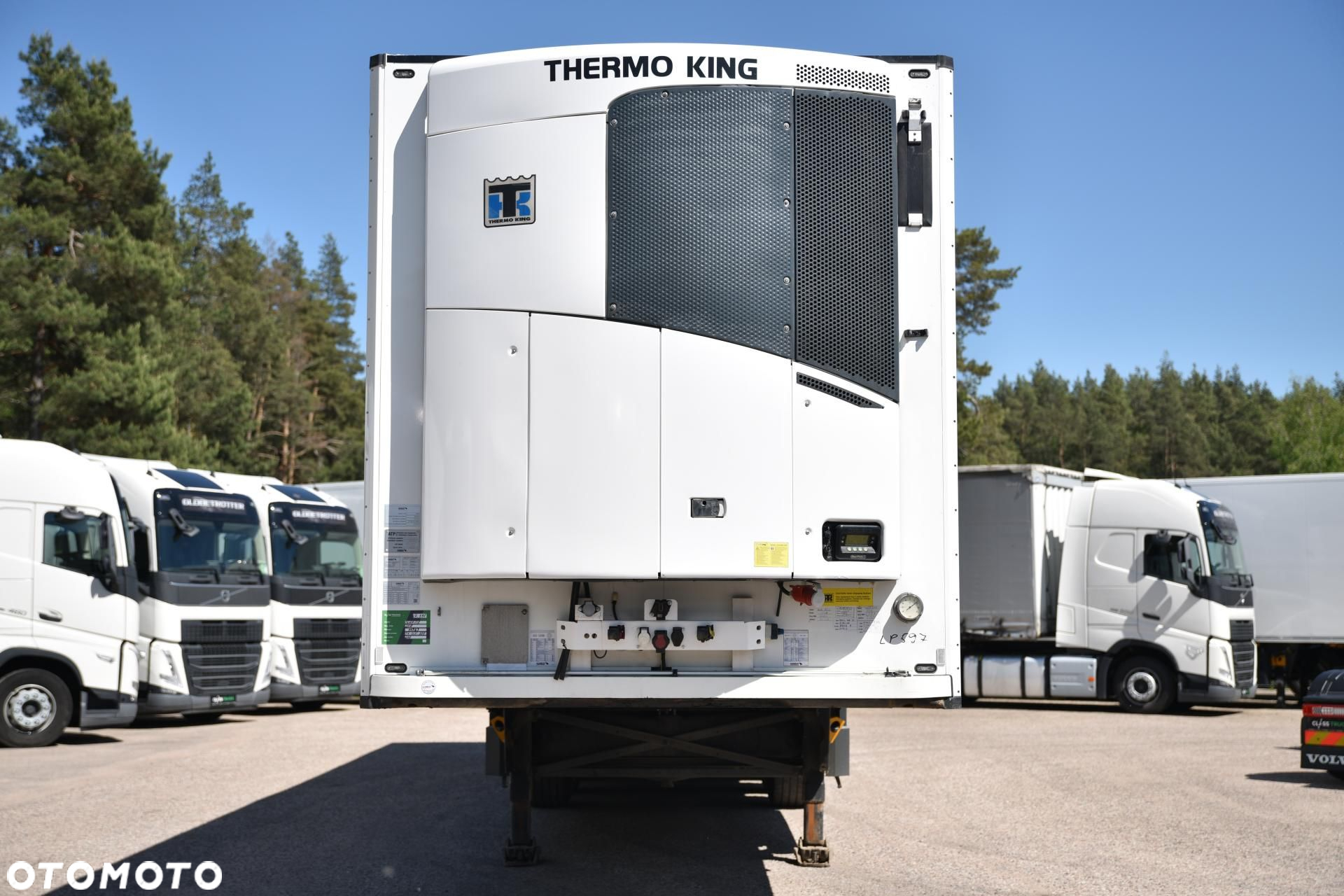 Schmitz Cargobull SKO Double Deck FP 60 ThermoKing SLXi 300 Lifting Axle - 2