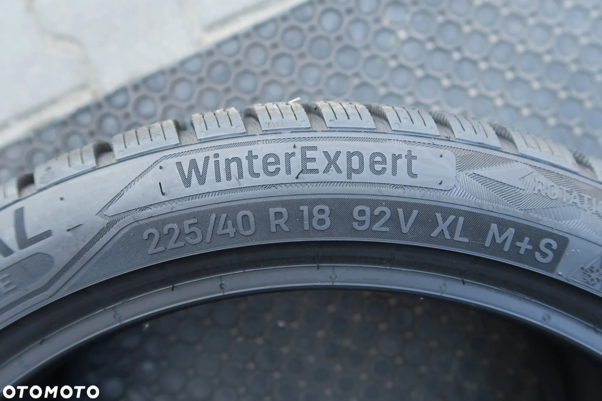 225/40r18 Uniroyal winter expert 225/40/18 - 5