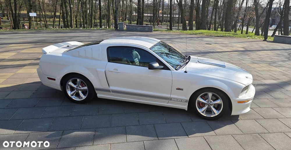 Ford Mustang - 6