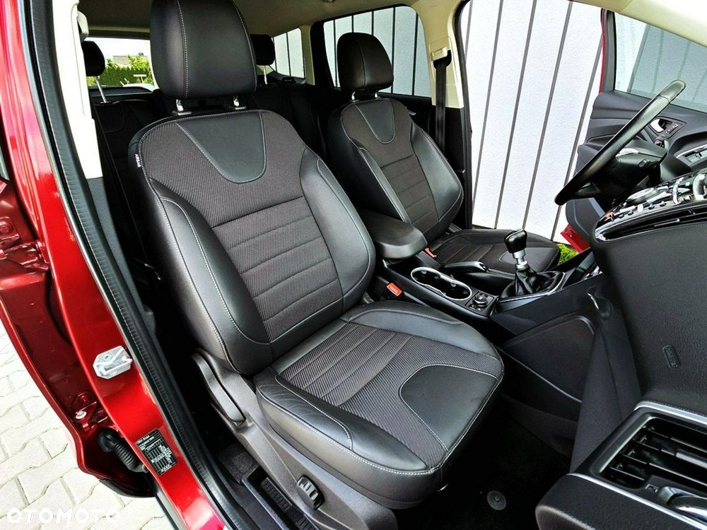 Ford Kuga 1.5 EcoBoost 2x4 Cool & Connect - 25