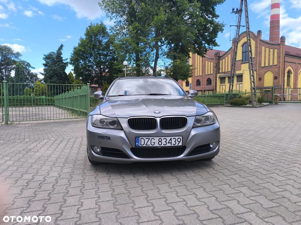 BMW Seria 3 320d DPF Edition Sport - 8