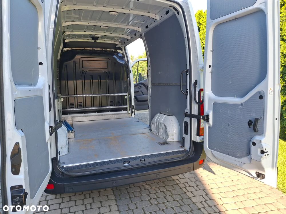 Renault Master 2.3 D  145 KM Salon PL - 24