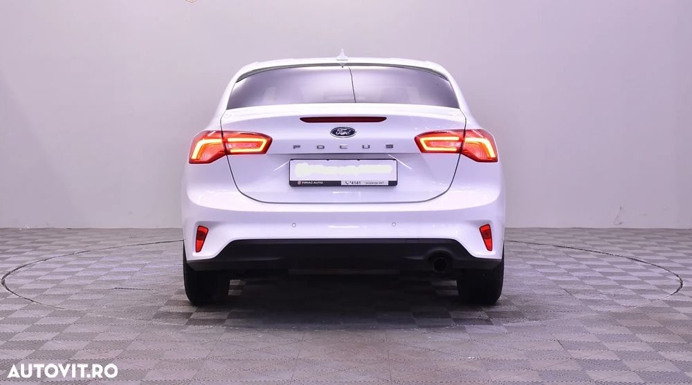 Ford Focus 1.0 EcoBoost Titanium Business - 6