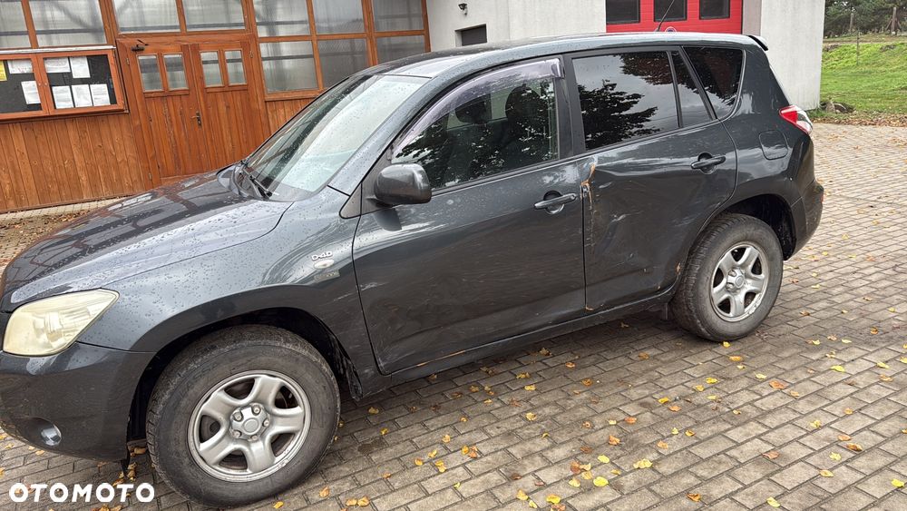 Toyota RAV4 2.2 D-4D 4x4 - 12