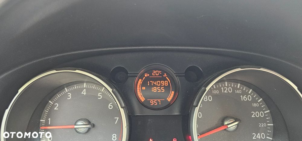 Nissan Qashqai 2.0 acenta - 22